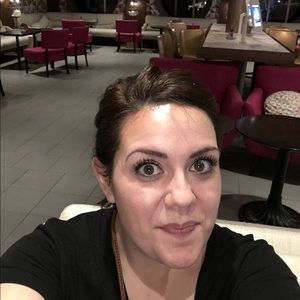 Meet your Posher, Val